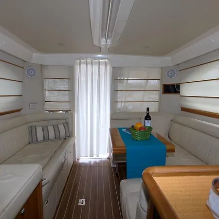 Yaku Wayra Charter Коста Бланка