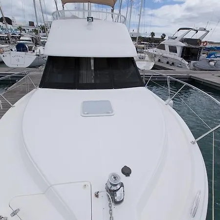 Úszó hotel Yaku Wayra Charter *