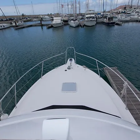 Yaku Wayra Charter 플라야블랑카