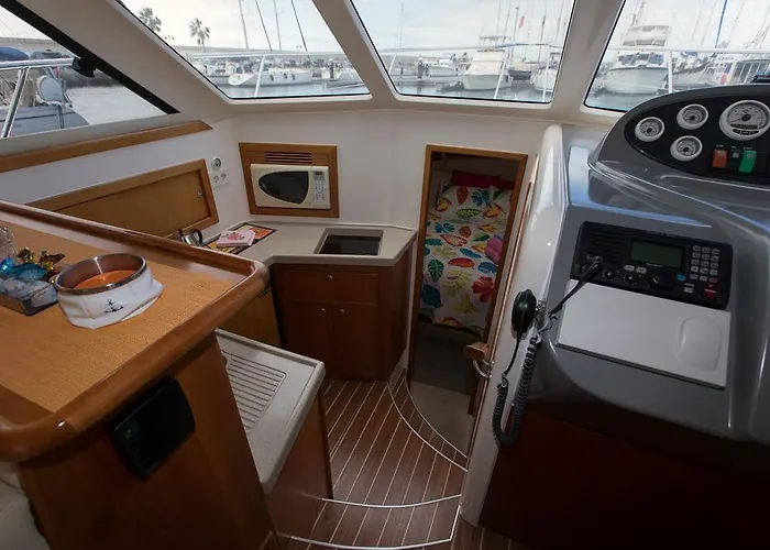 Hotel na wodzie Yaku Wayra Charter Playa Blanca (Lanzarote)